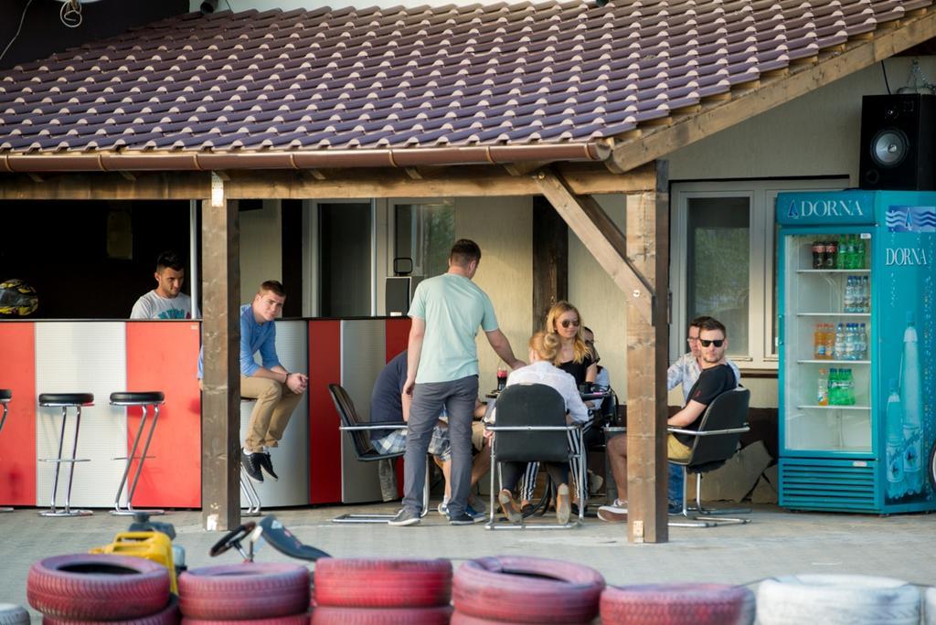 Speedhouse Apartman Gyulafehérvár Kültér fotó